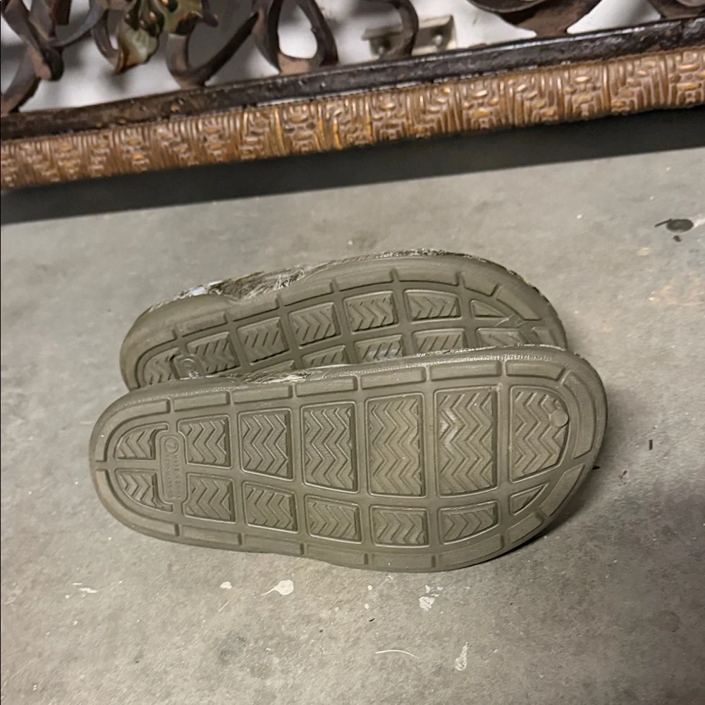 Realtree Camouflage Mules